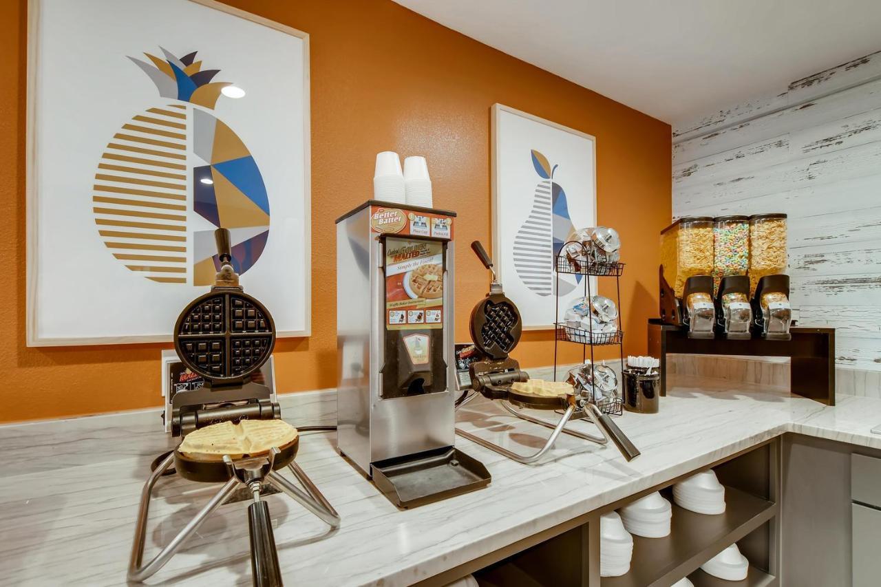 Orangewood Inn And Suites Midtown Austin Ngoại thất bức ảnh