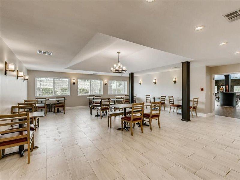 Orangewood Inn And Suites Midtown Austin Ngoại thất bức ảnh