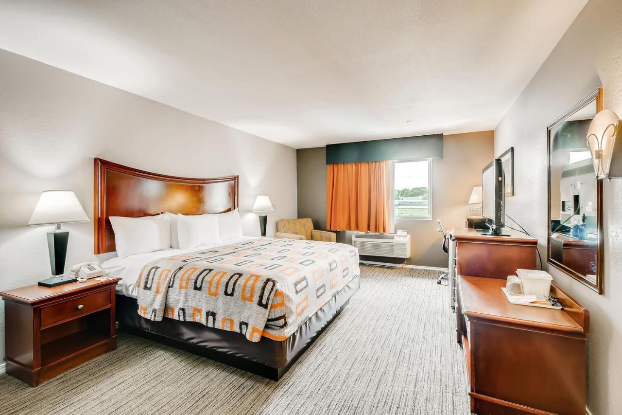 Orangewood Inn And Suites Midtown Austin Ngoại thất bức ảnh