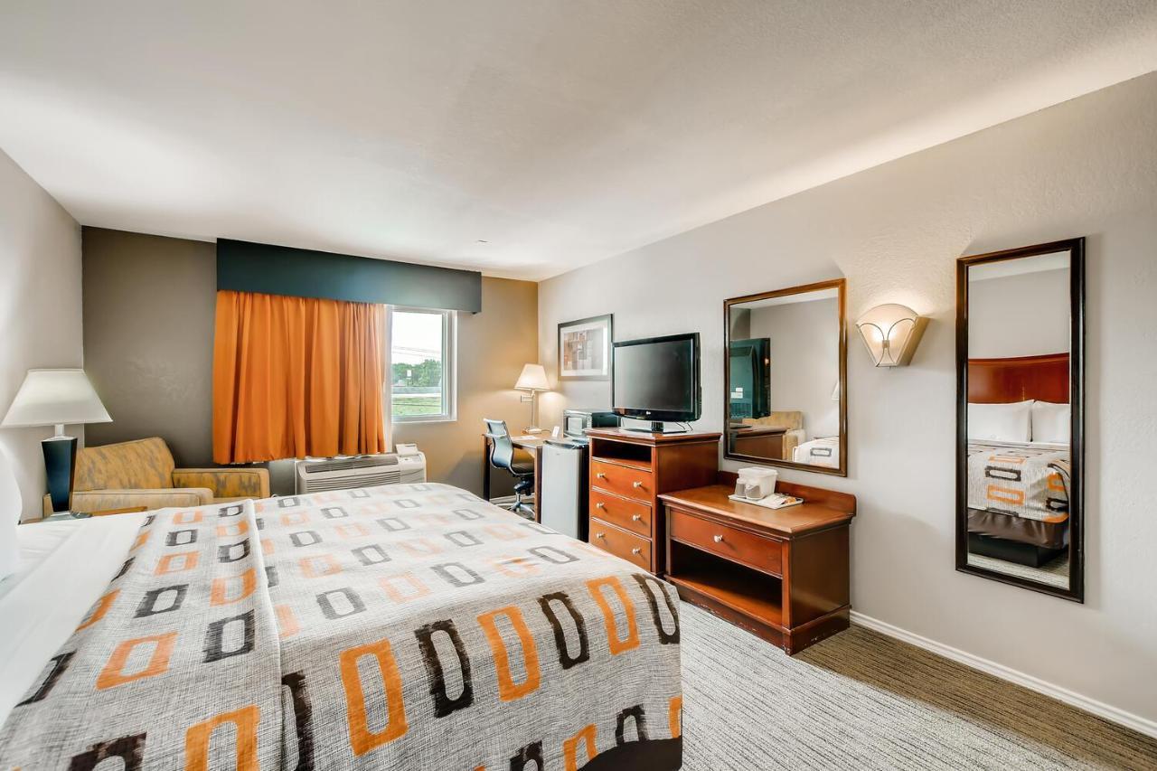 Orangewood Inn And Suites Midtown Austin Ngoại thất bức ảnh