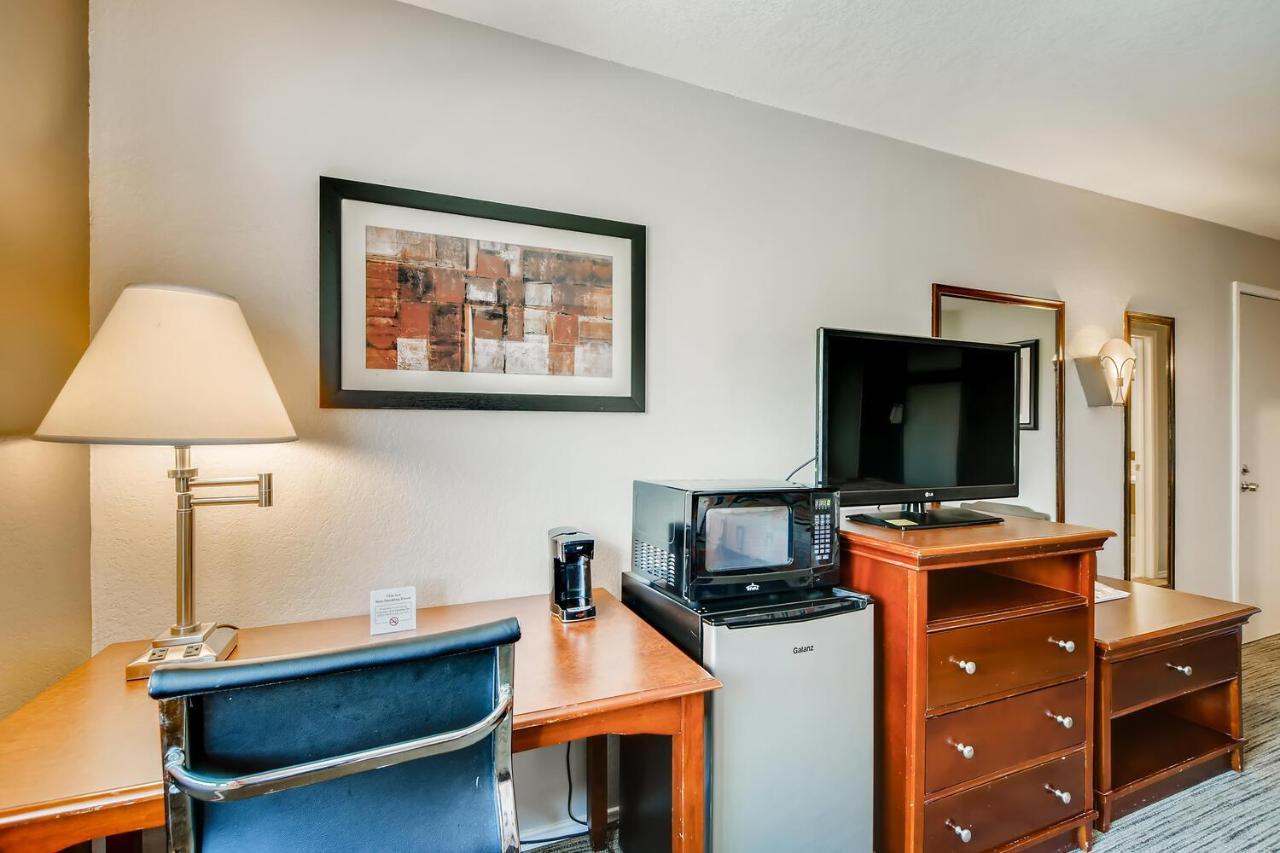 Orangewood Inn And Suites Midtown Austin Ngoại thất bức ảnh