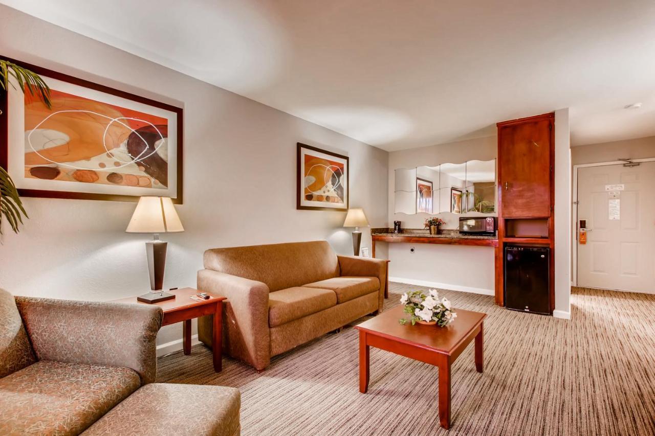 Orangewood Inn And Suites Midtown Austin Ngoại thất bức ảnh